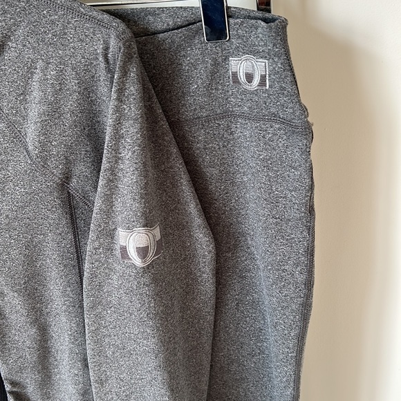 Reebok 2 Piece Ottawa Senators Workout Suit Size XL - Picture 2 of 9